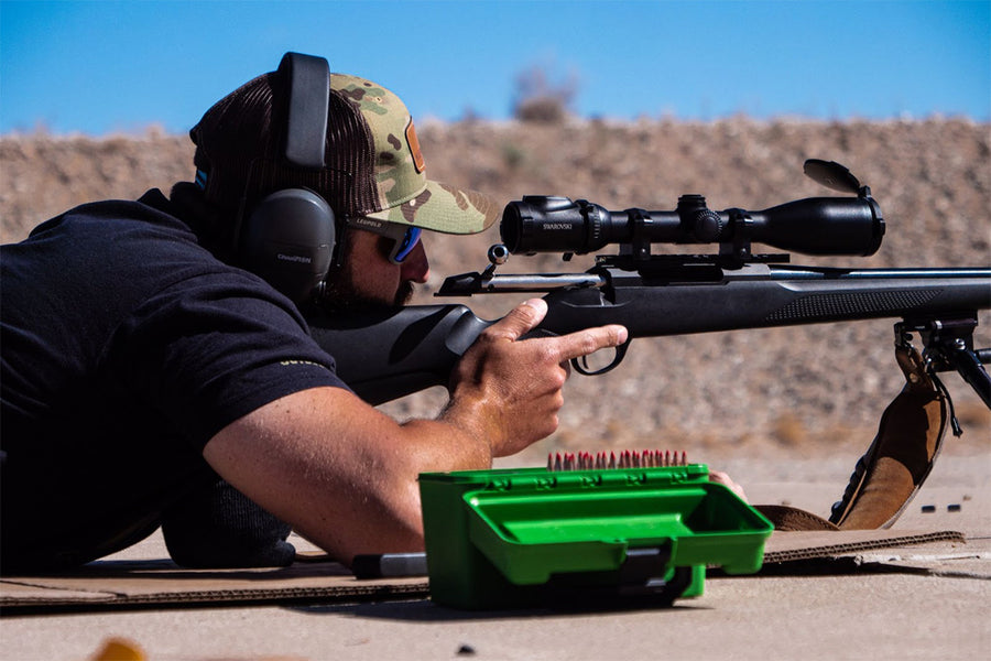 How does a rifle scope work?