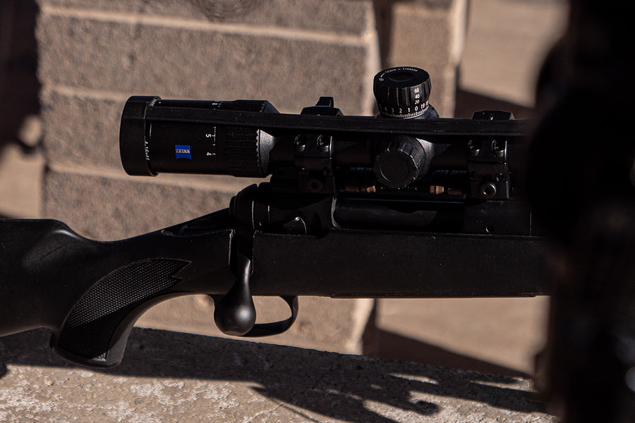 Turreted Rifle Scopes vs Drop Reticles