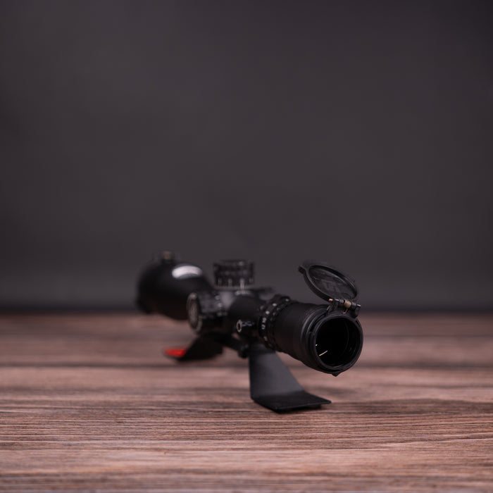 Nightforce NX8 4-32x50 F1 MRAD Pre-Owned (AA25910B)