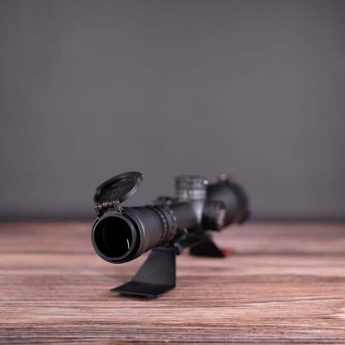 Nightforce NX8 2.5-20x50 F1 MOAR Pre-Owned — Grade A