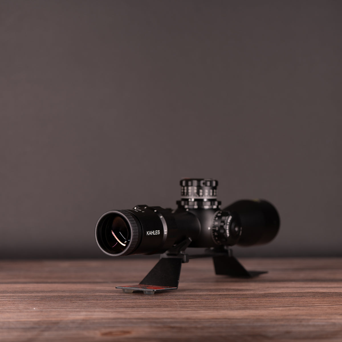 Kahles K318i 3.5-18x50 CCW Rifle Scope MOAK w-right