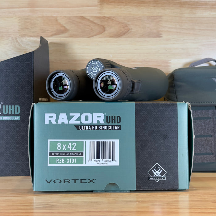 Vortex Razor UHD 8x42 Pre-Owned (R2103162)